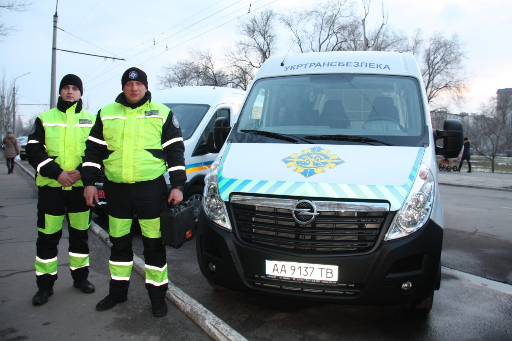 Управління Укртрансбезпеки у Луганській області отримало сучасне обладнання, яке захищатиме дороги Луганщини від руйнування
